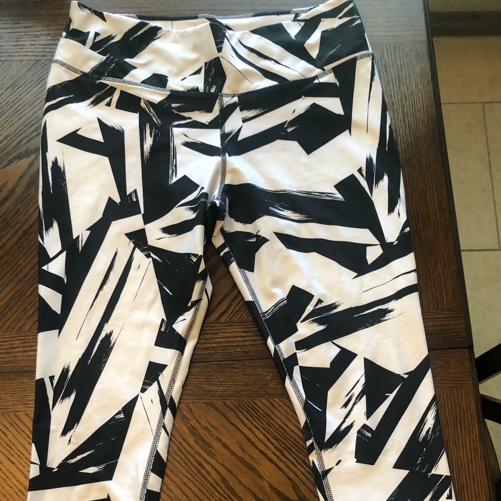 Nike *Large dri fit workout tights
